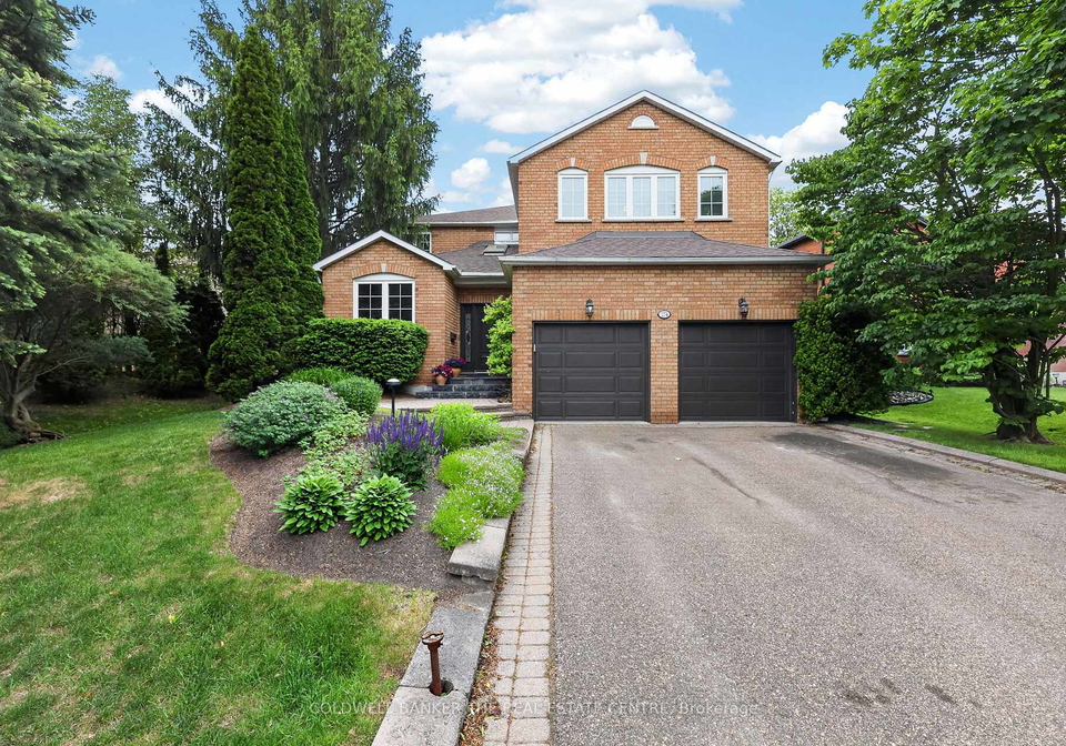 274-kirby-crescent-newmarket-ontario-n13432090