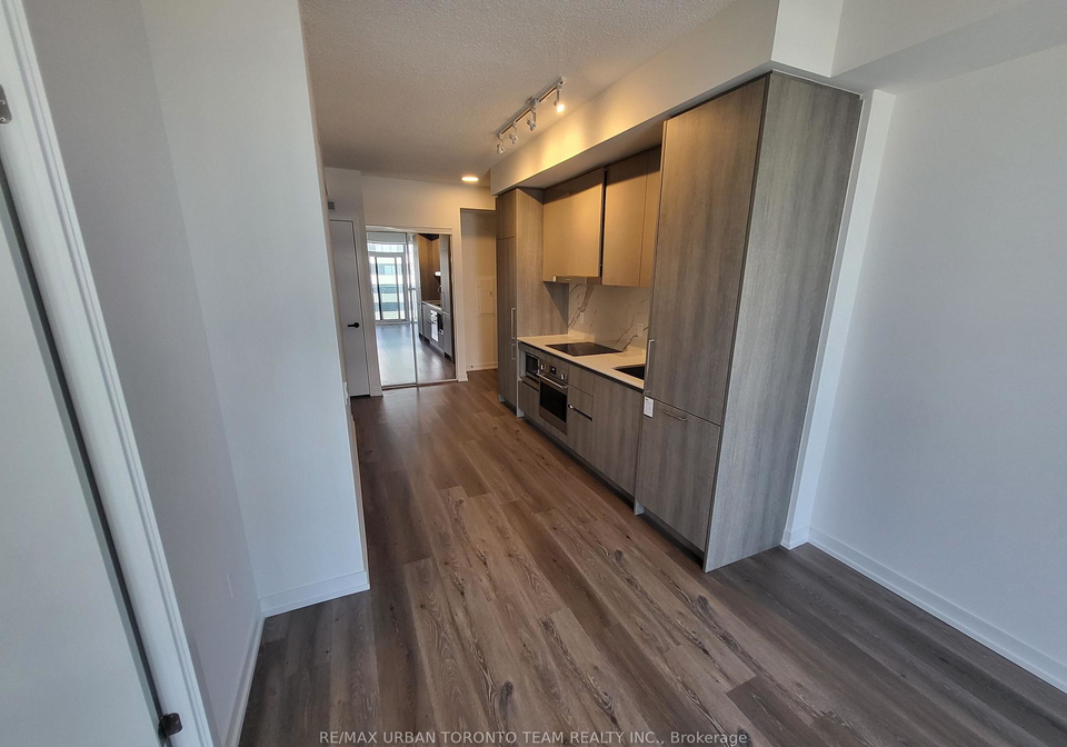225-commerce-street-w-vaughan-ontario-n13432842