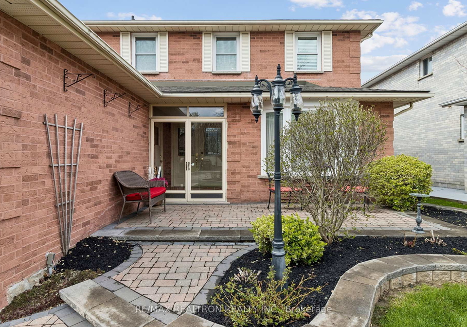 693-leslie-valley-drive-newmarket-ontario-n13433306