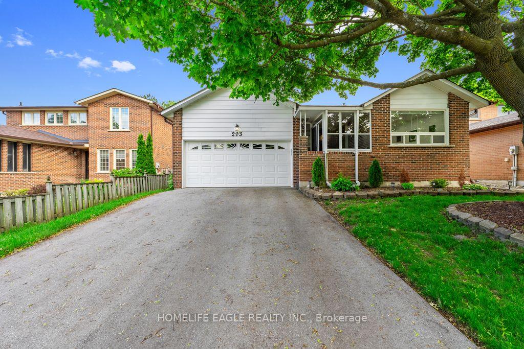 293-plymouth-trail-newmarket-ontario-n13433996