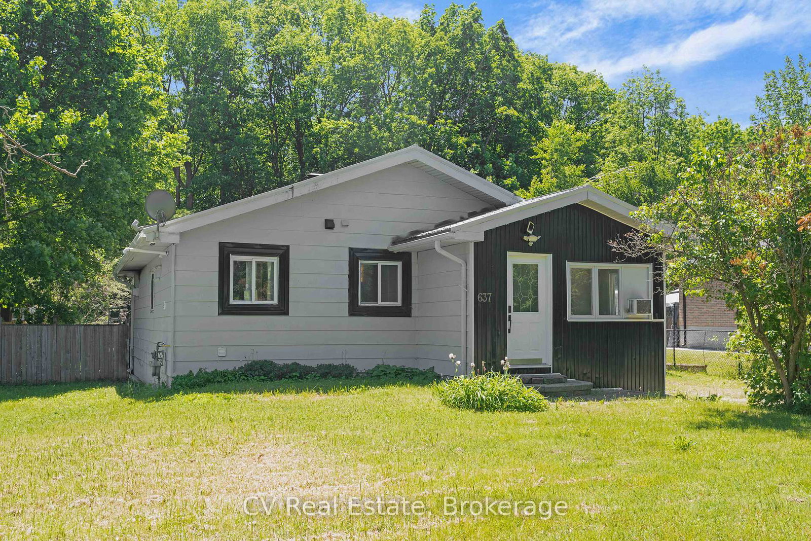 637-pinegrove-avenue-innisfil-ontario-n13434078