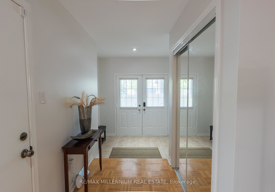 90-ronan-crescent-vaughan-ontario-n13434666
