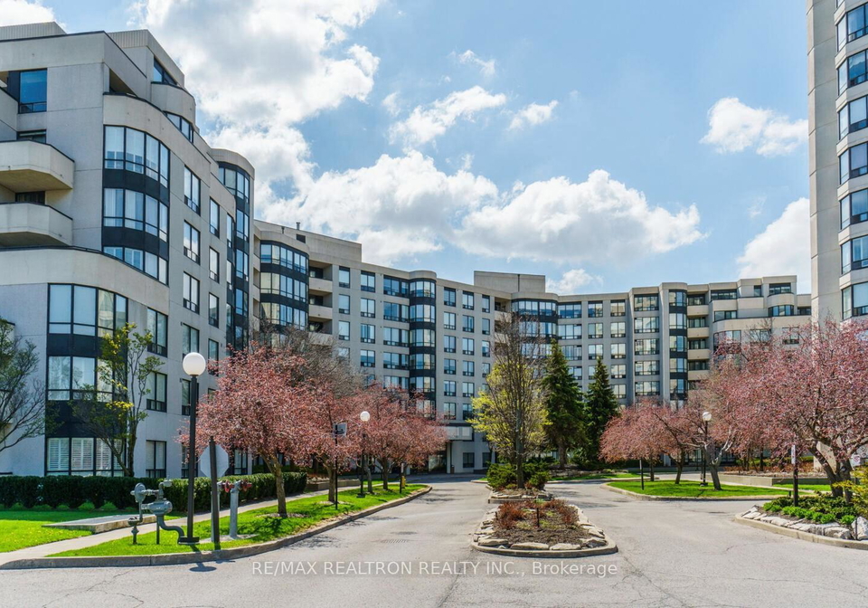 333-clark-avenue-w-vaughan-ontario-n13435090