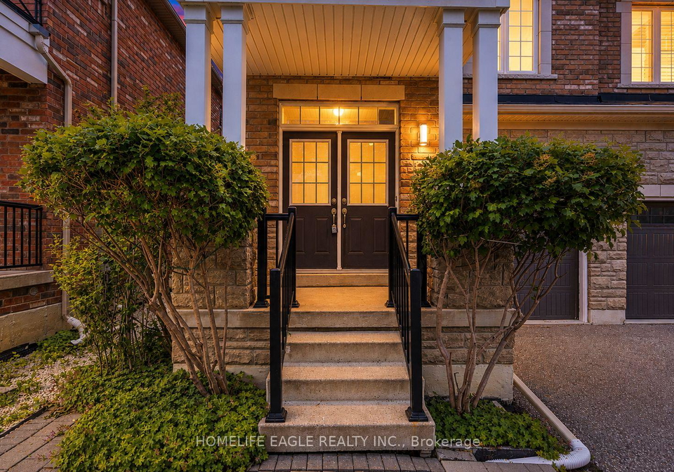 19-gentile-circle-vaughan-ontario-n13435128