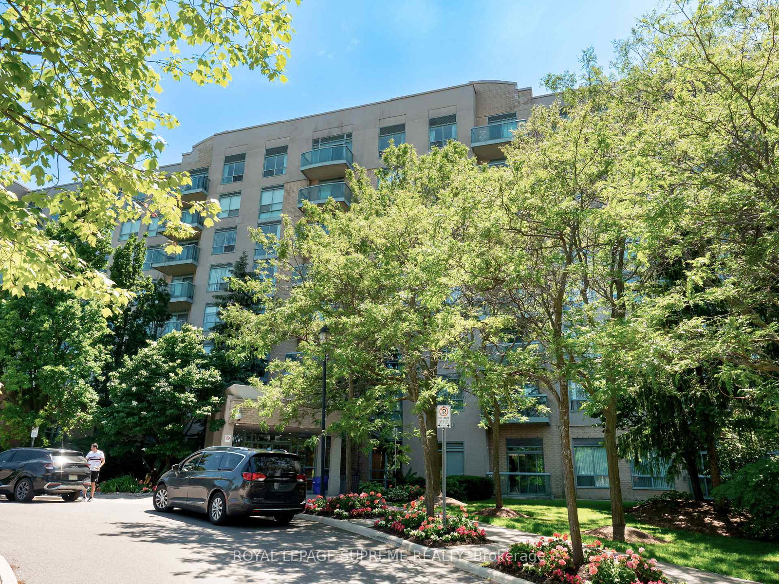 3-ellesmere-street-richmond-hill-ontario-n13435278