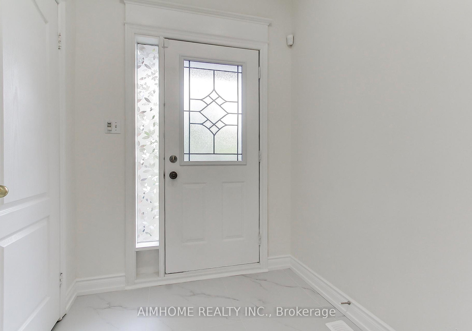 177-denise-circle-newmarket-ontario-n13435452