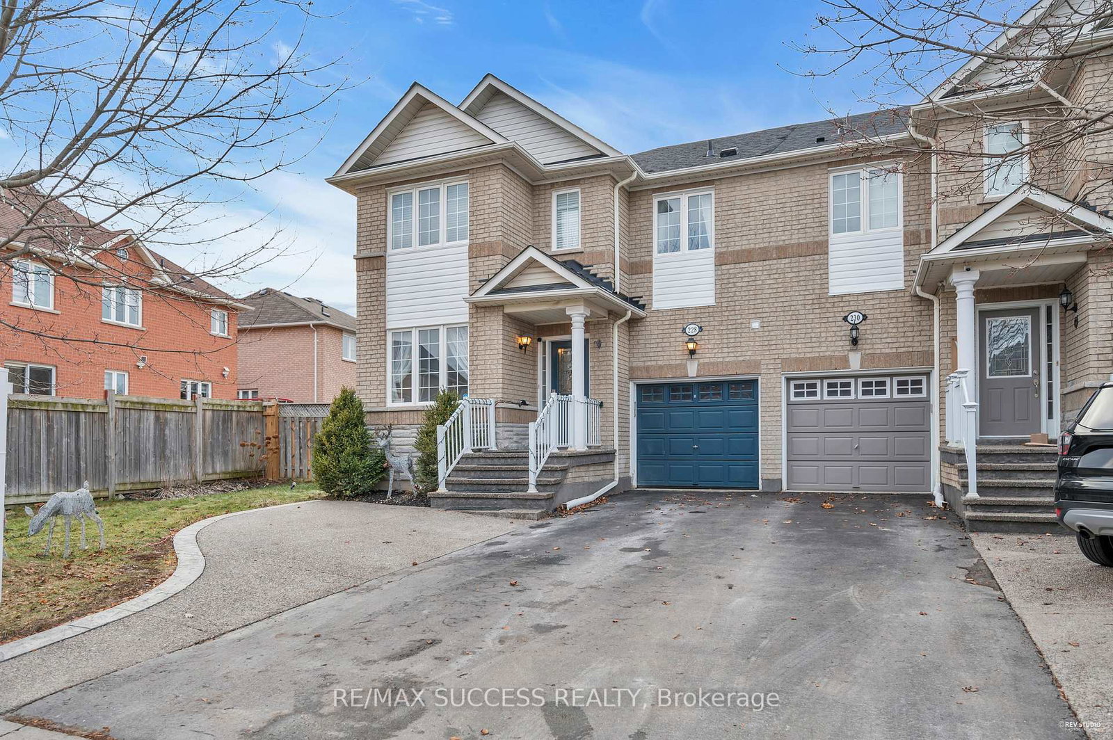228-flagstone-way-newmarket-ontario-n13435498