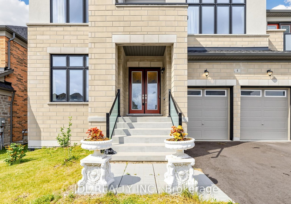 4-fair-winds-lane-east-gwillimbury-ontario-n13435760
