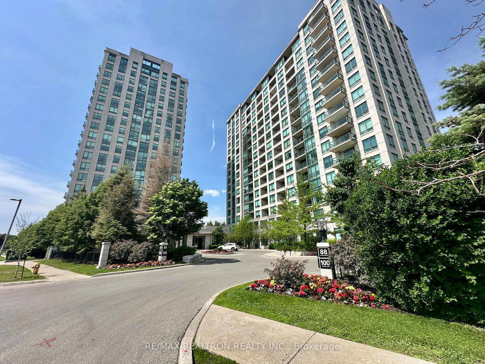 88-promenade-circle-vaughan-ontario-n13436298