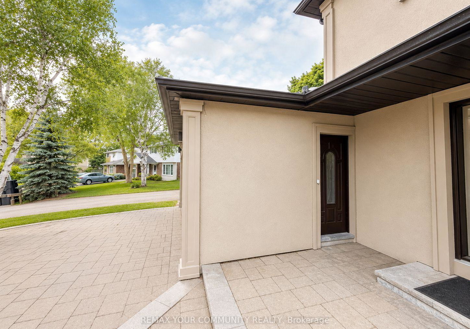 77-beswick-drive-newmarket-ontario-n13436384