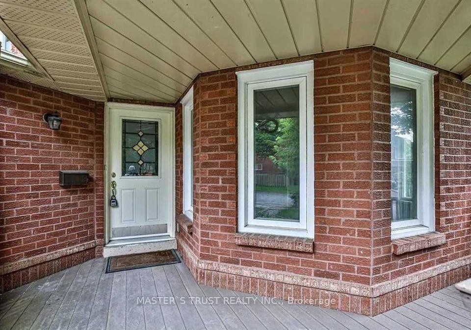 92-cavalry-trail-markham-ontario-n13436394