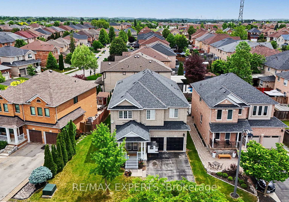 15-arrowood-crescent-vaughan-ontario-n13436504