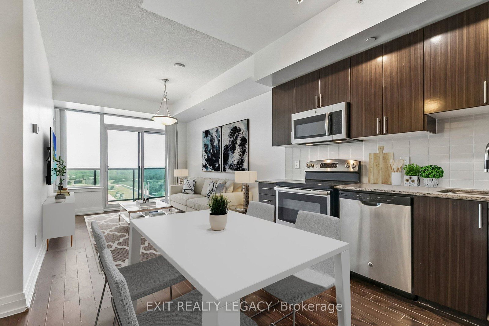 7167-yonge-street-markham-ontario-n13437290
