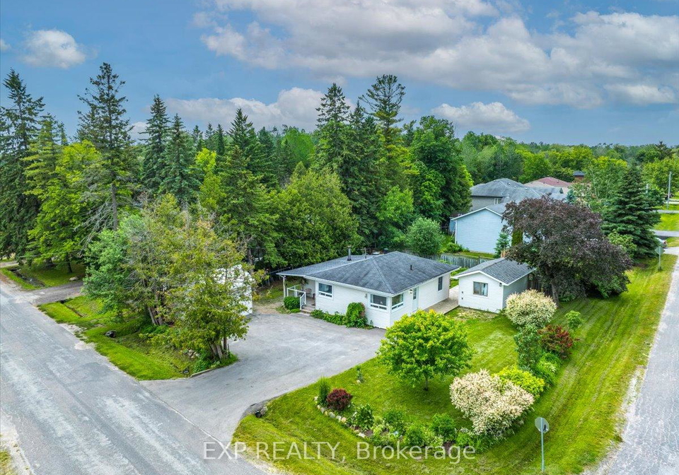 1104-ferrier-avenue-innisfil-ontario-n13437358