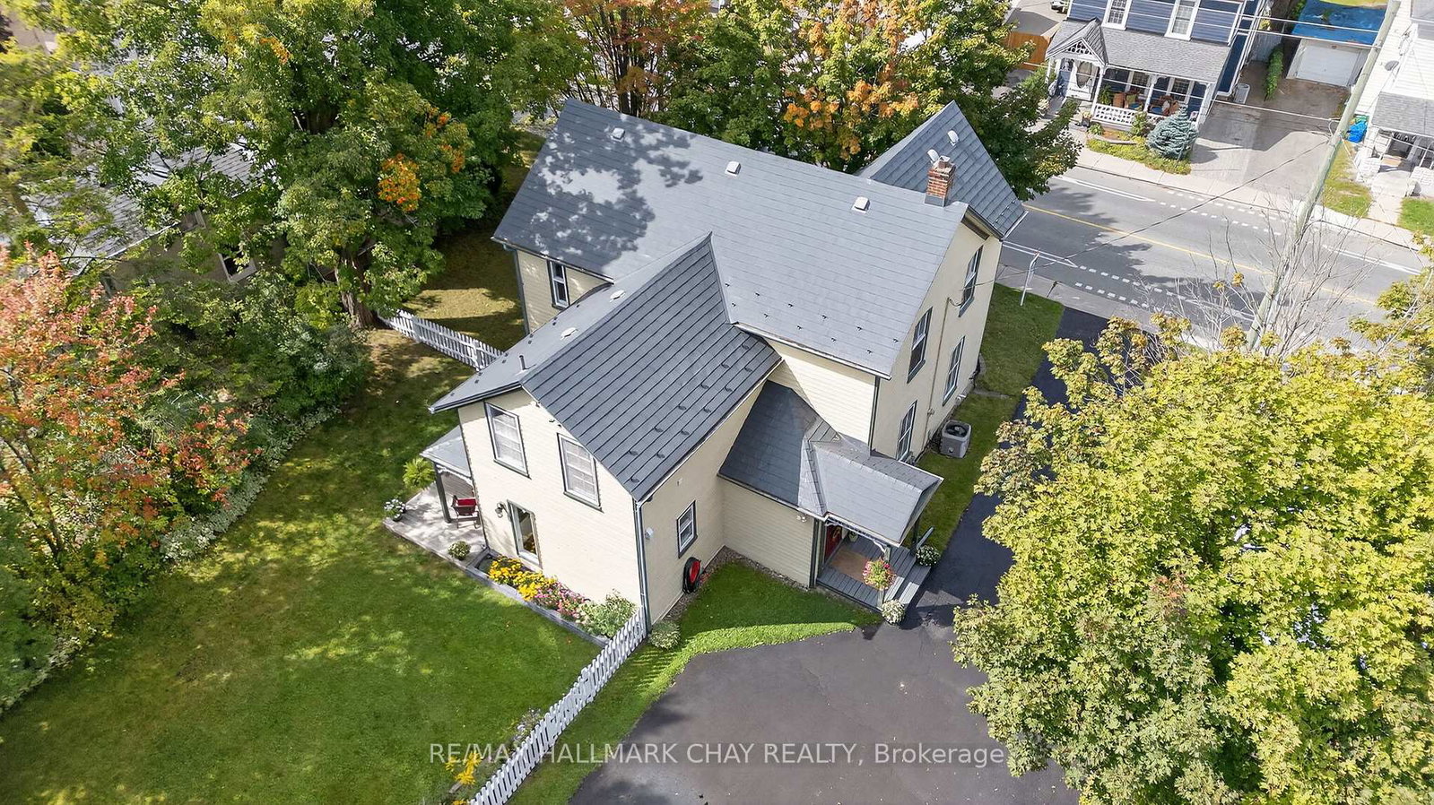 221-prospect-street-newmarket-ontario-n13437822
