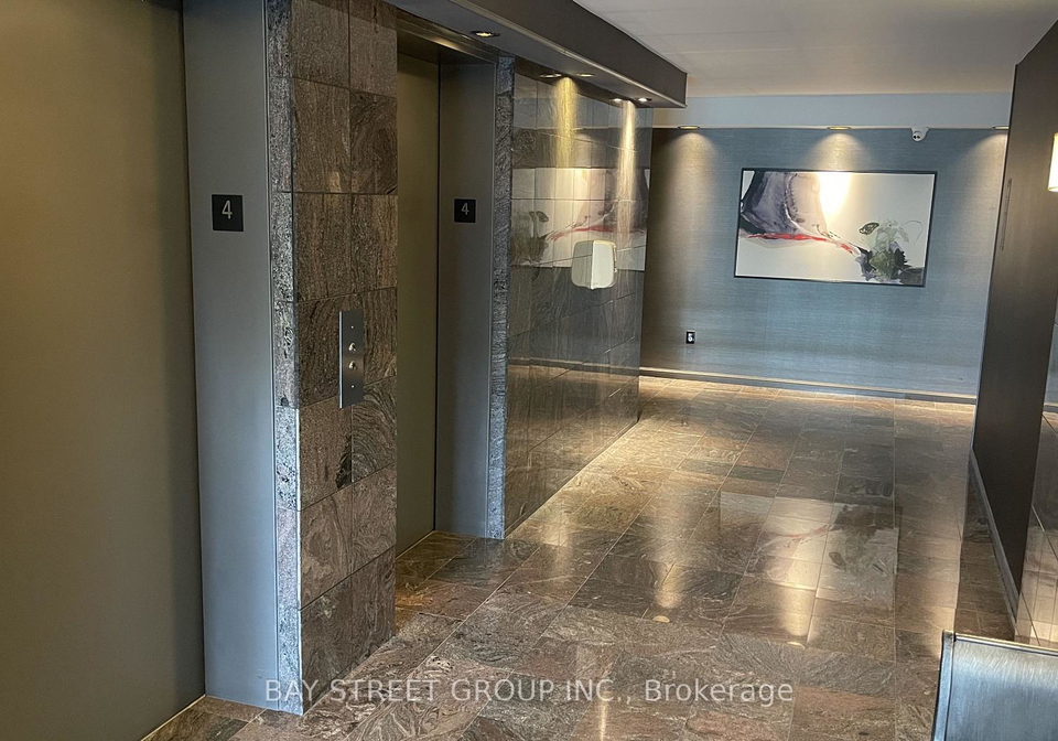 7905-bayview-avenue-markham-ontario-n13438380