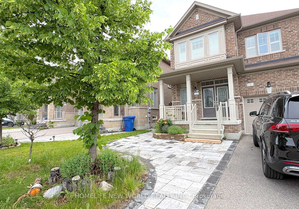 7-chouinard-way-aurora-ontario-n13438704