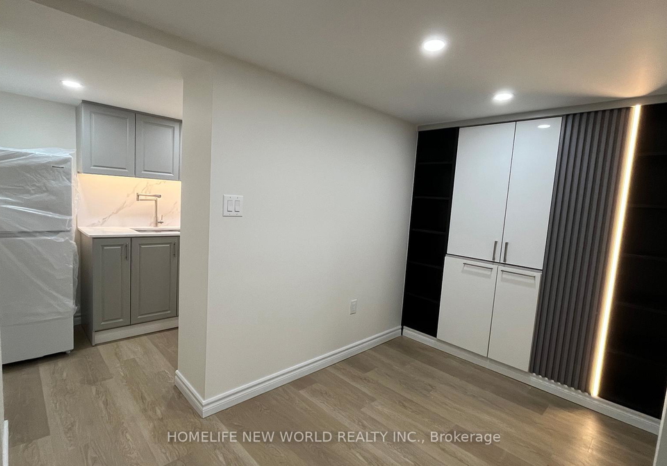 7-chouinard-way-aurora-ontario-n13438704