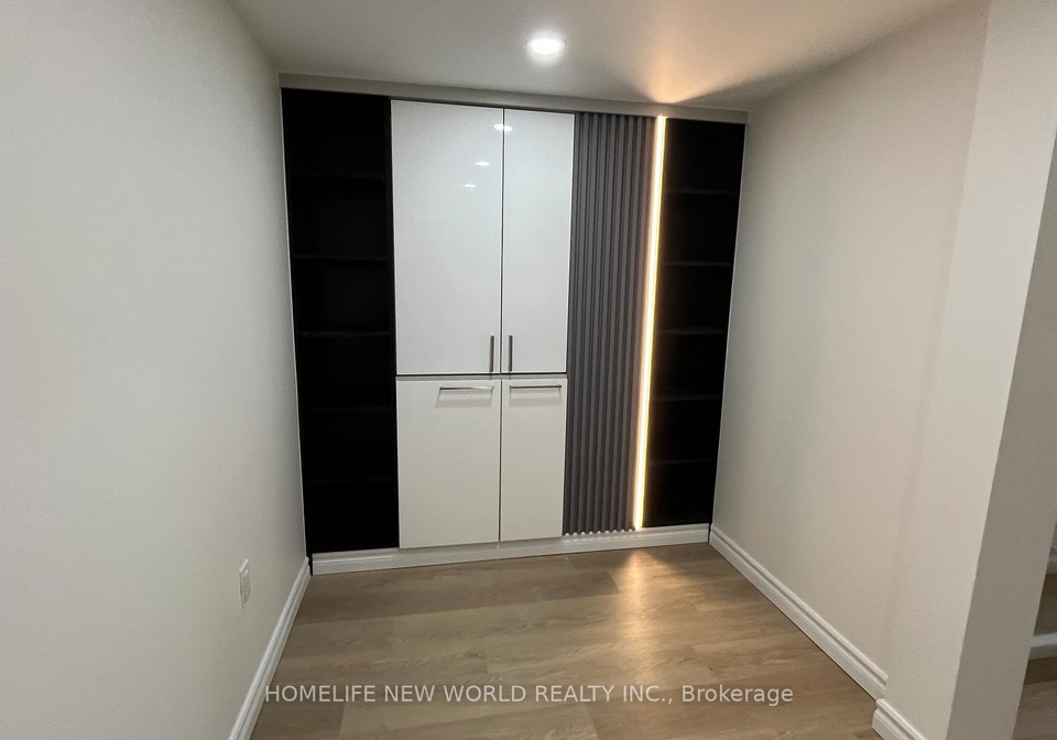 7-chouinard-way-aurora-ontario-n13438704