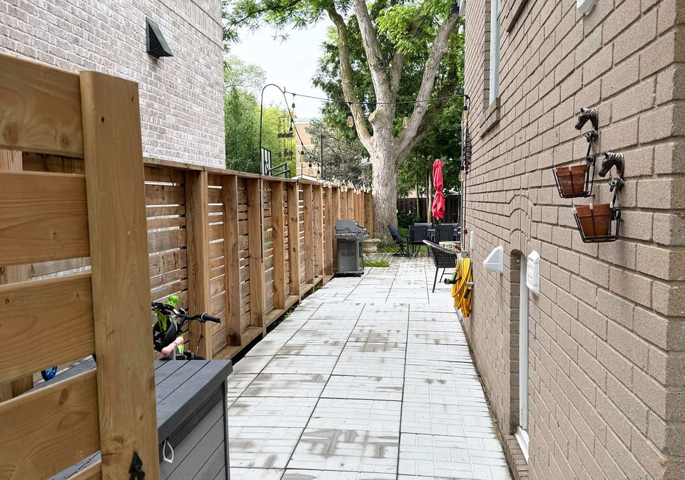 70-bedford-park-avenue-richmond-hill-ontario-n13438772