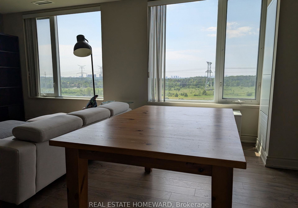 325-south-park-road-markham-ontario-n13439074