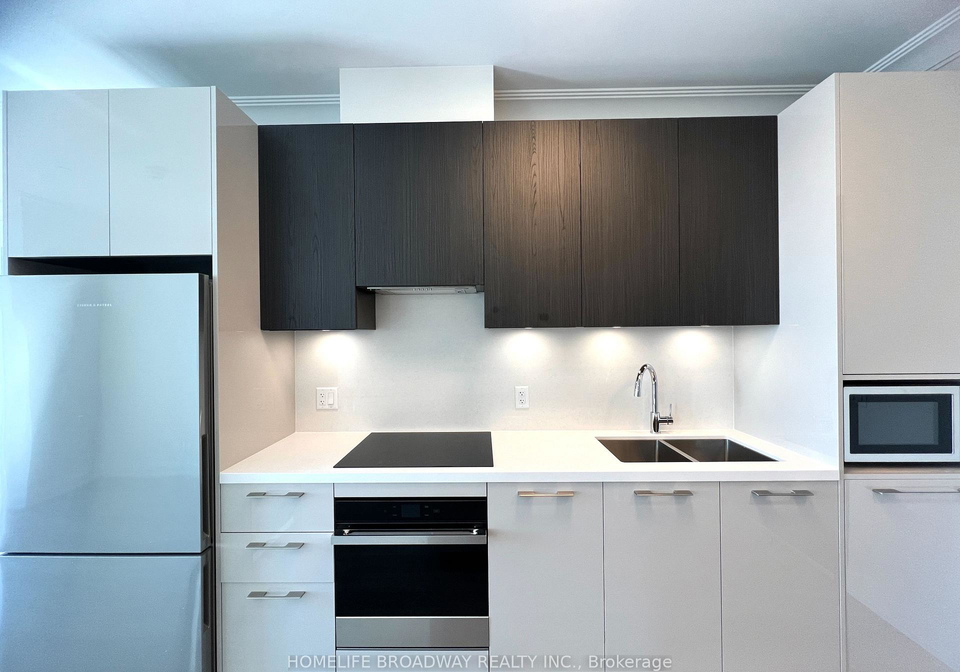 8-water-walk-drive-markham-ontario-n13439762