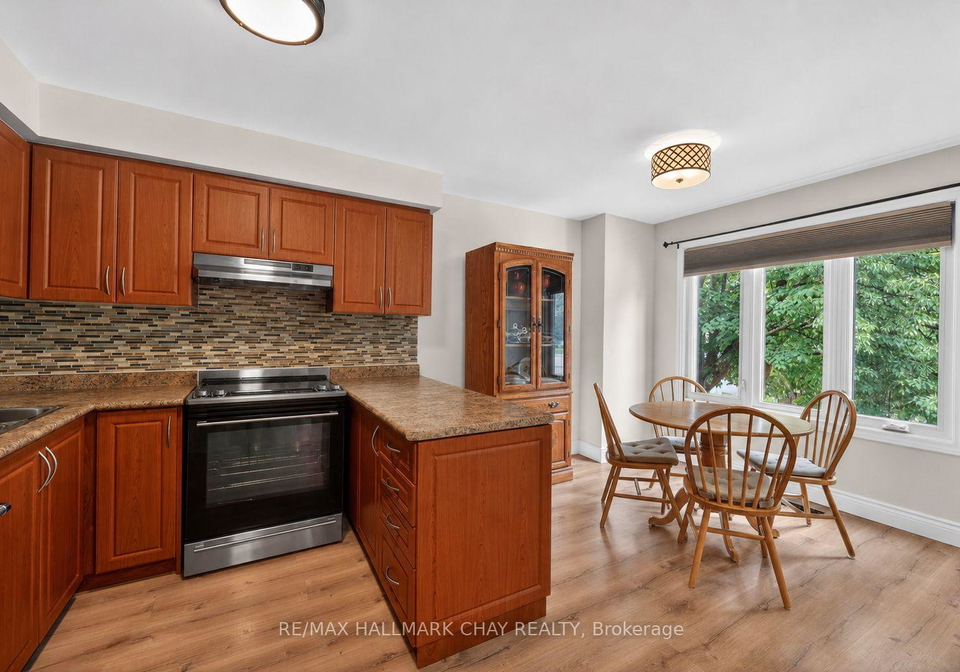 31-harmony-circle-bradford-west-gwillimbury-ontario-n13440098