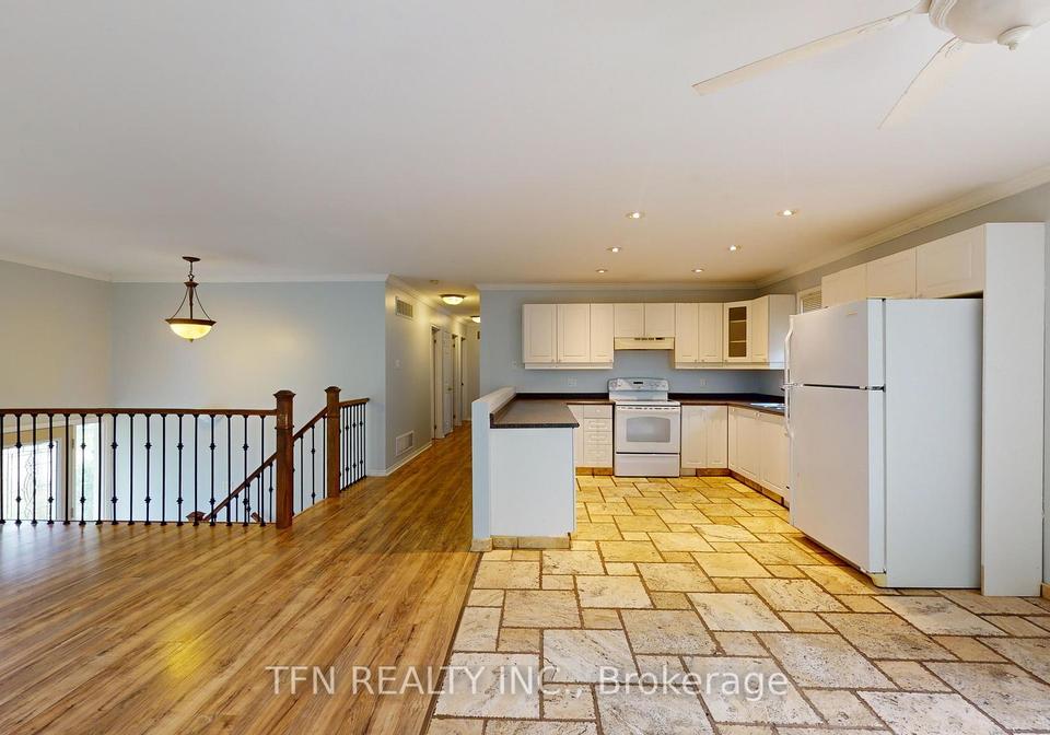 1048-gilmore-avenue-innisfil-ontario-n13440136