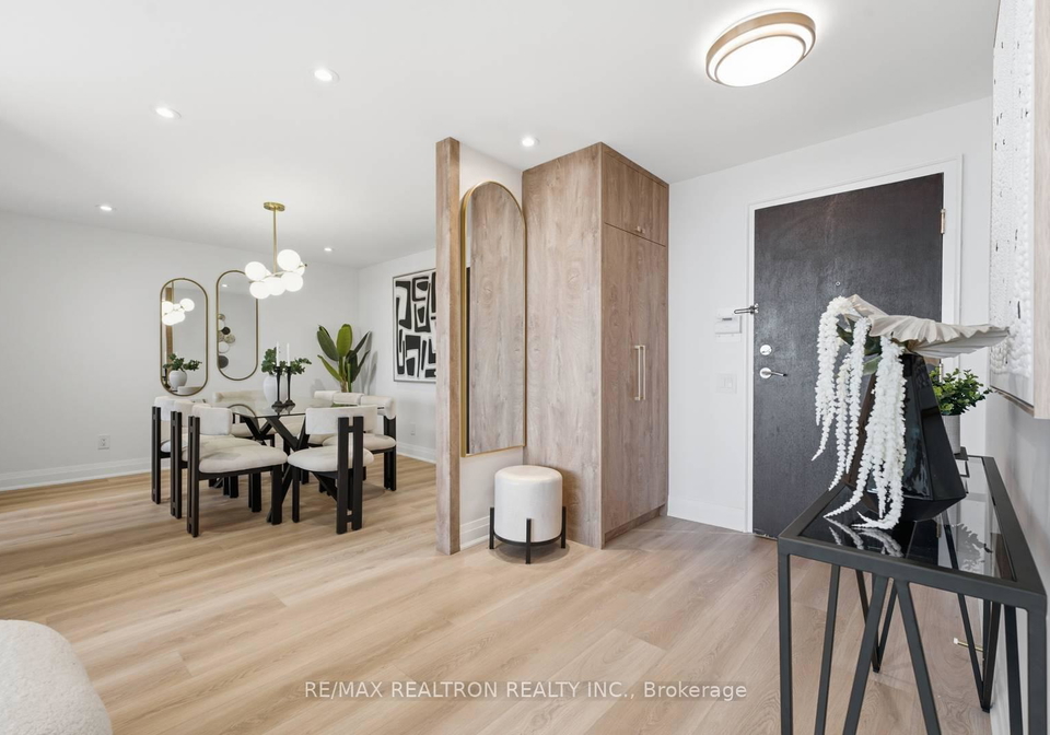 110-n-promenade-circle-e-vaughan-ontario-n13440158