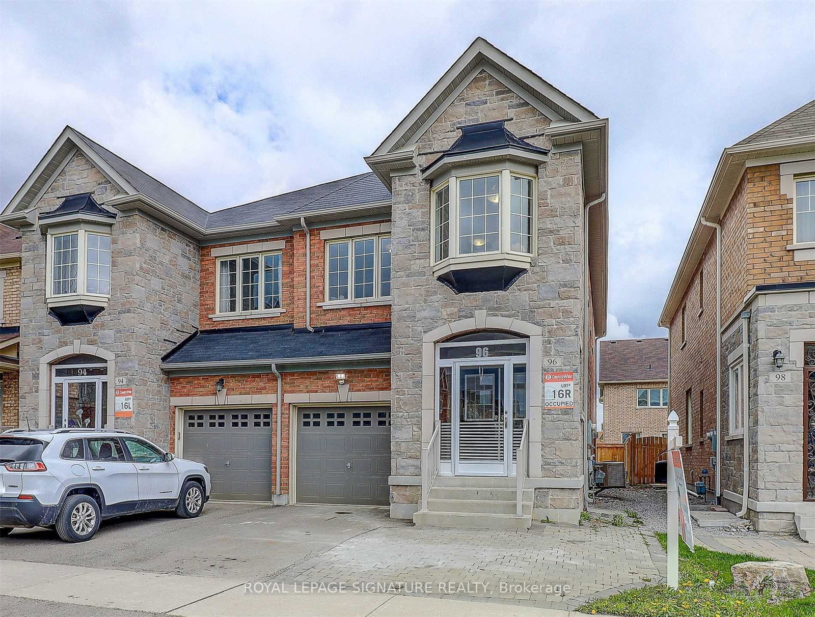 96-memon-place-markham-ontario-n13440688