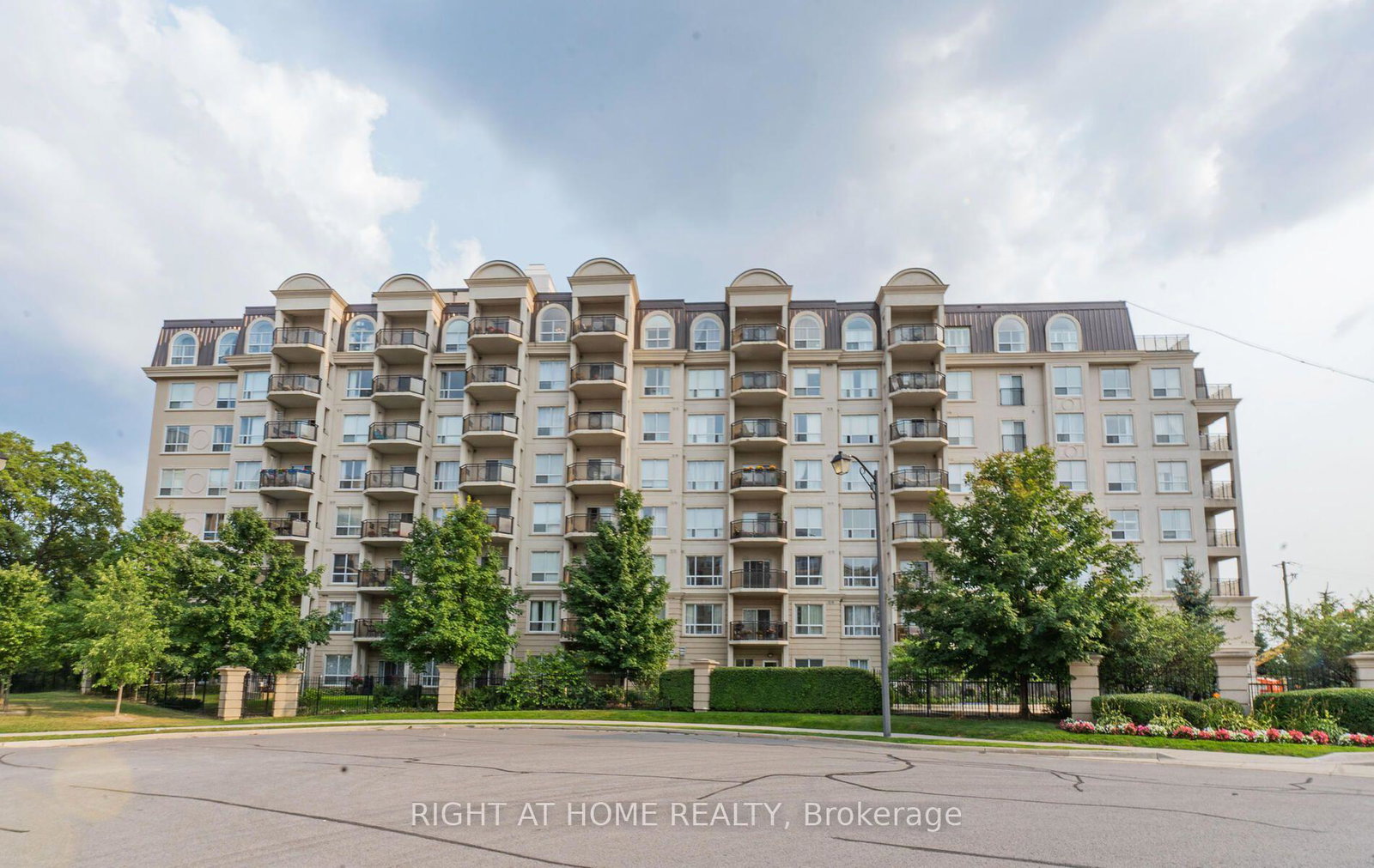1-maison-parc-court-vaughan-ontario-n13440878