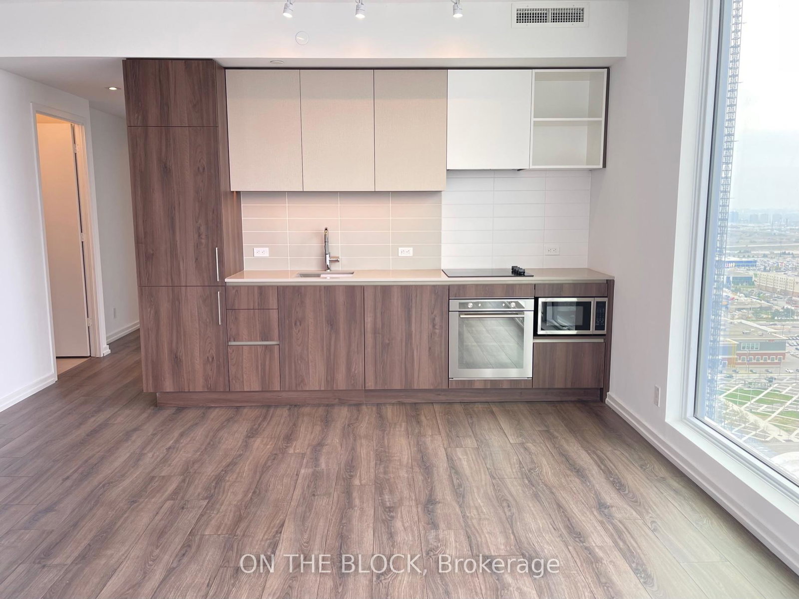 1000-portage-parkway-vaughan-ontario-n13440992