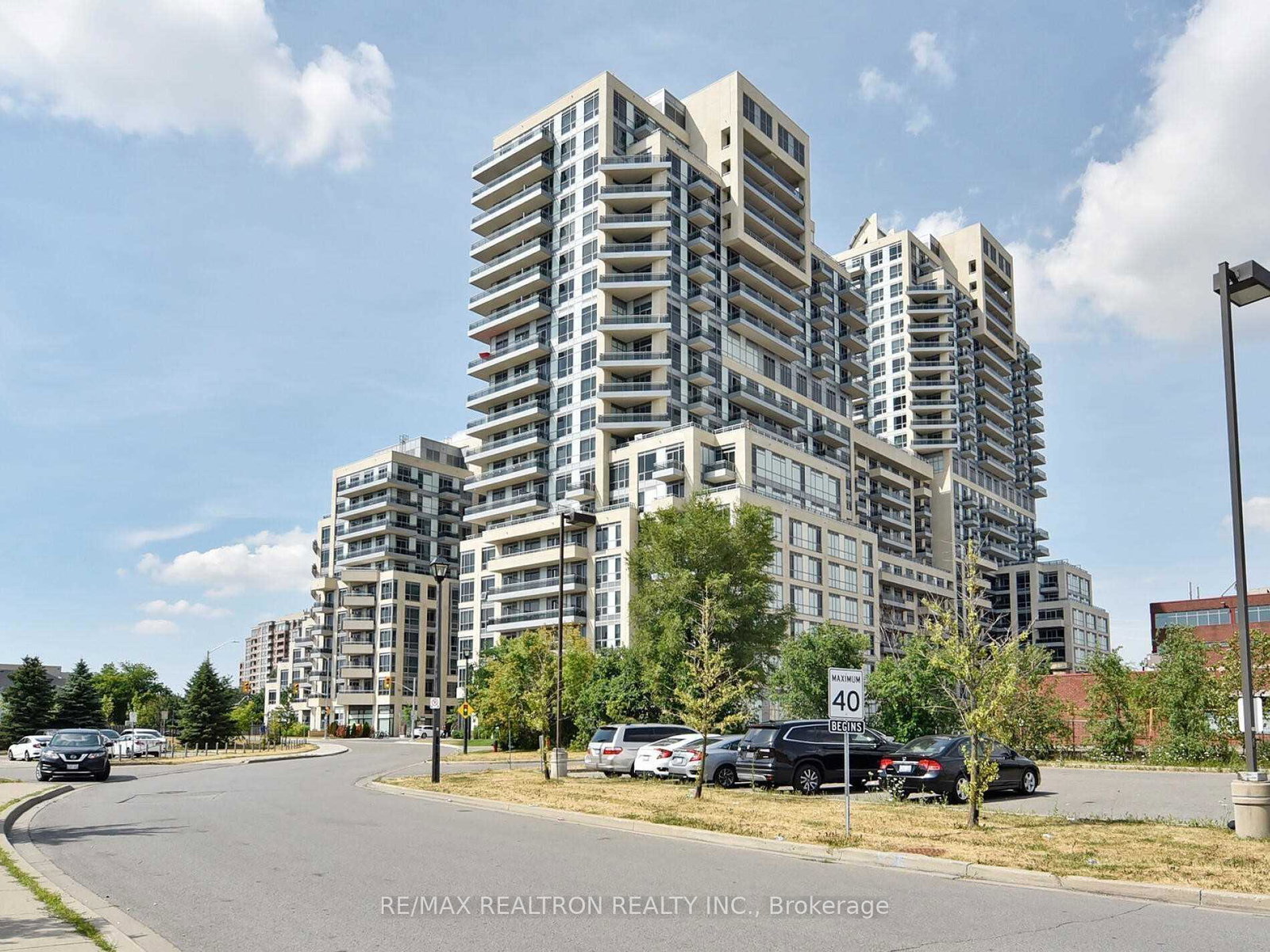 9201-yonge-street-richmond-hill-ontario-n13441126