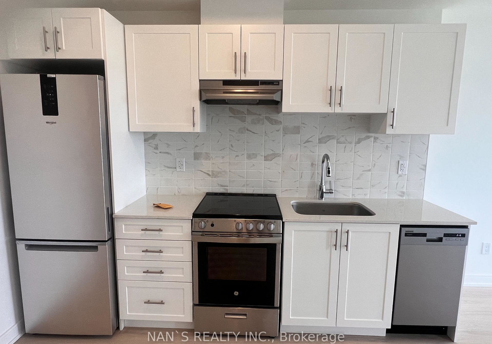 715-davis-drive-newmarket-ontario-n13441374
