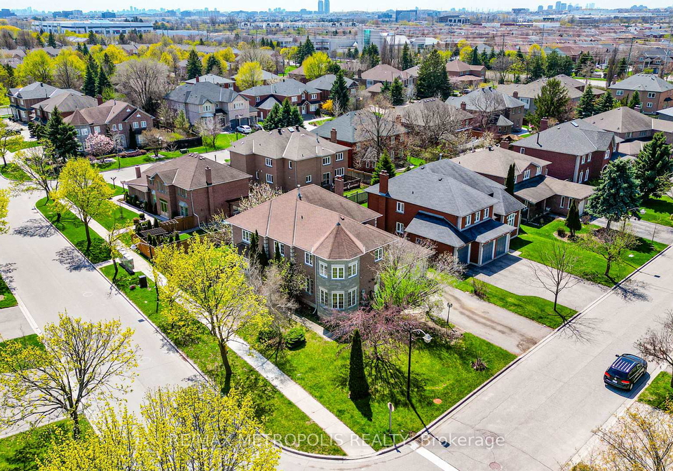 2-schooner-court-markham-ontario-n13441460