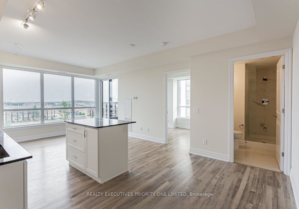 9075-jane-street-vaughan-ontario-n13441932