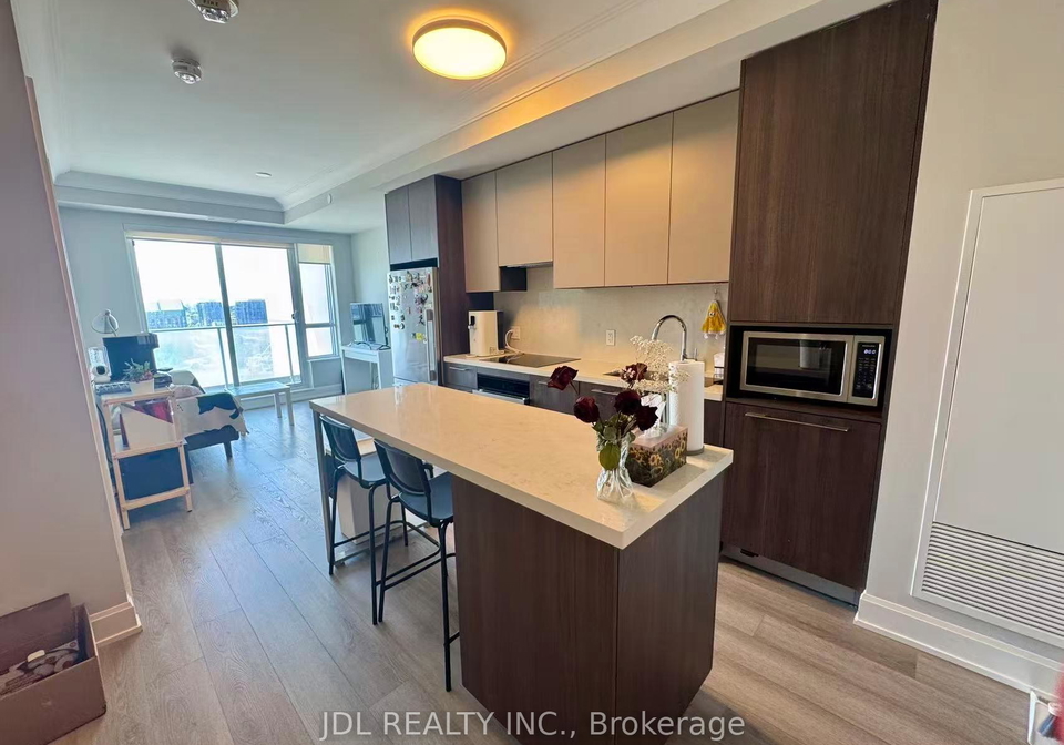 8-water-walk-drive-markham-ontario-n13442502