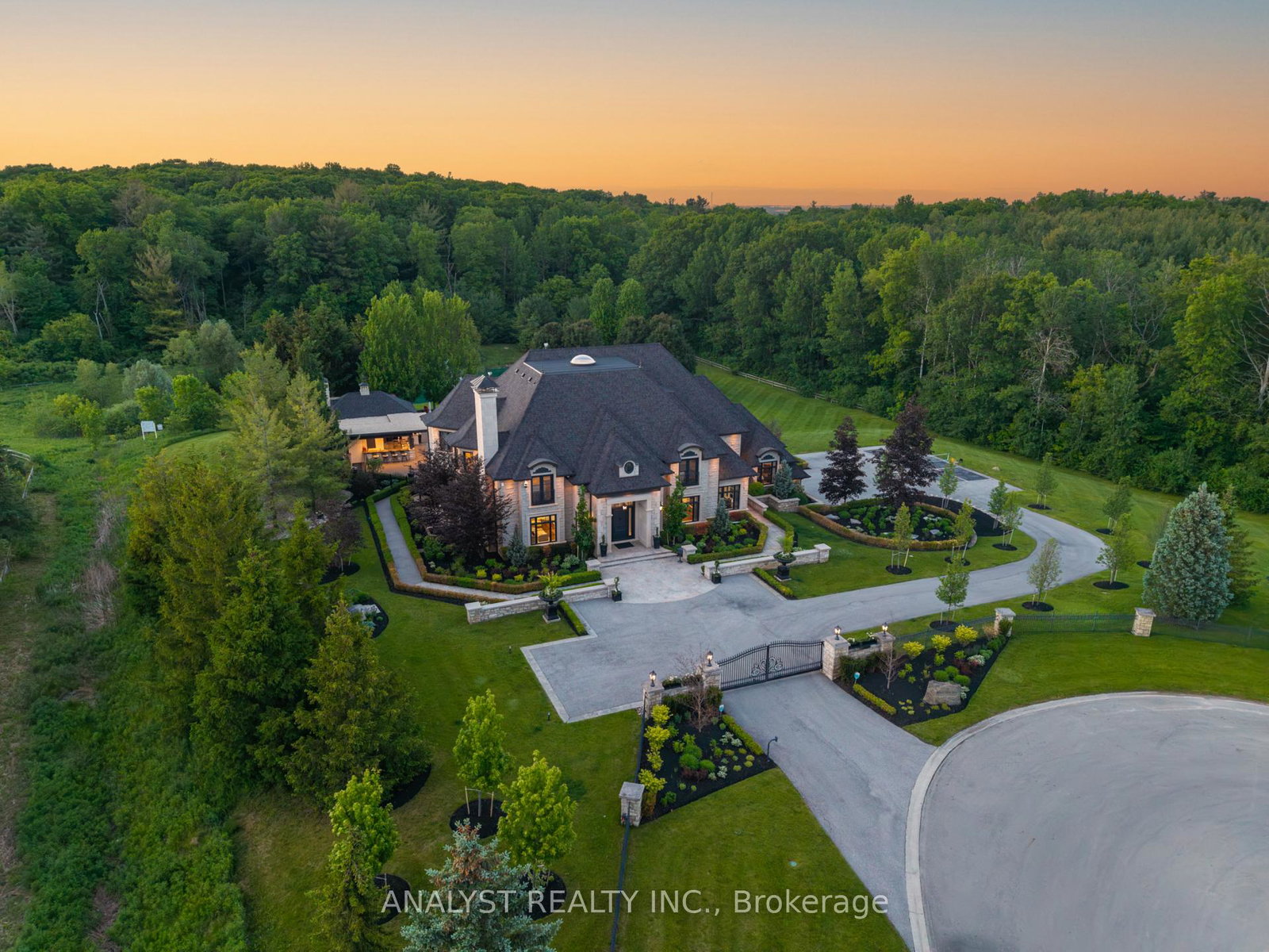 76-scotch-valley-drive-king-ontario-n13442706