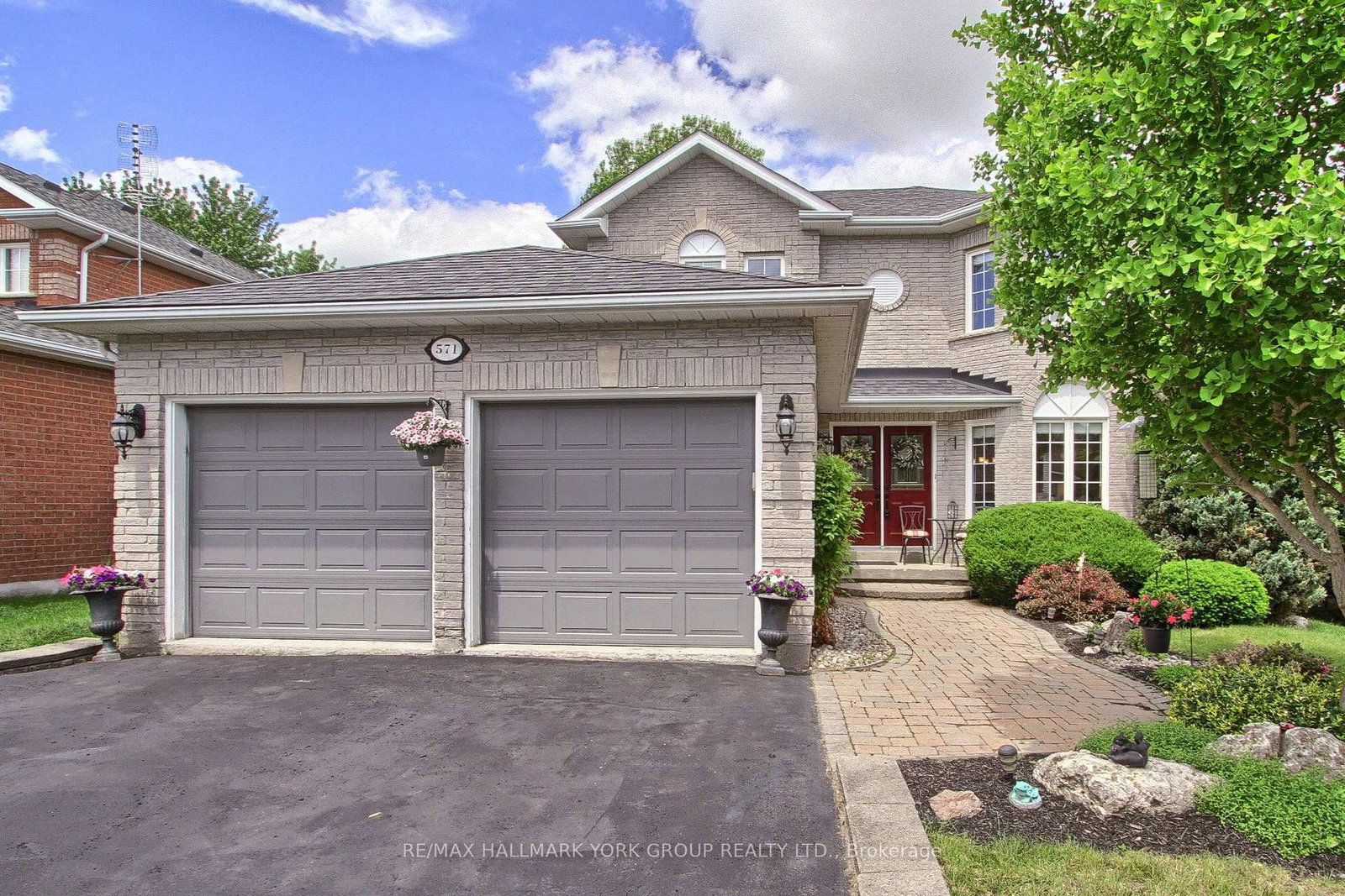 571-goodyear-crescent-newmarket-ontario-n13442876