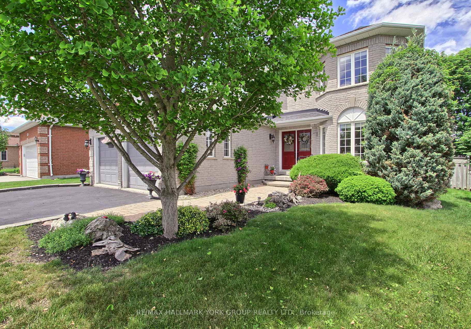 571-goodyear-crescent-newmarket-ontario-n13442876