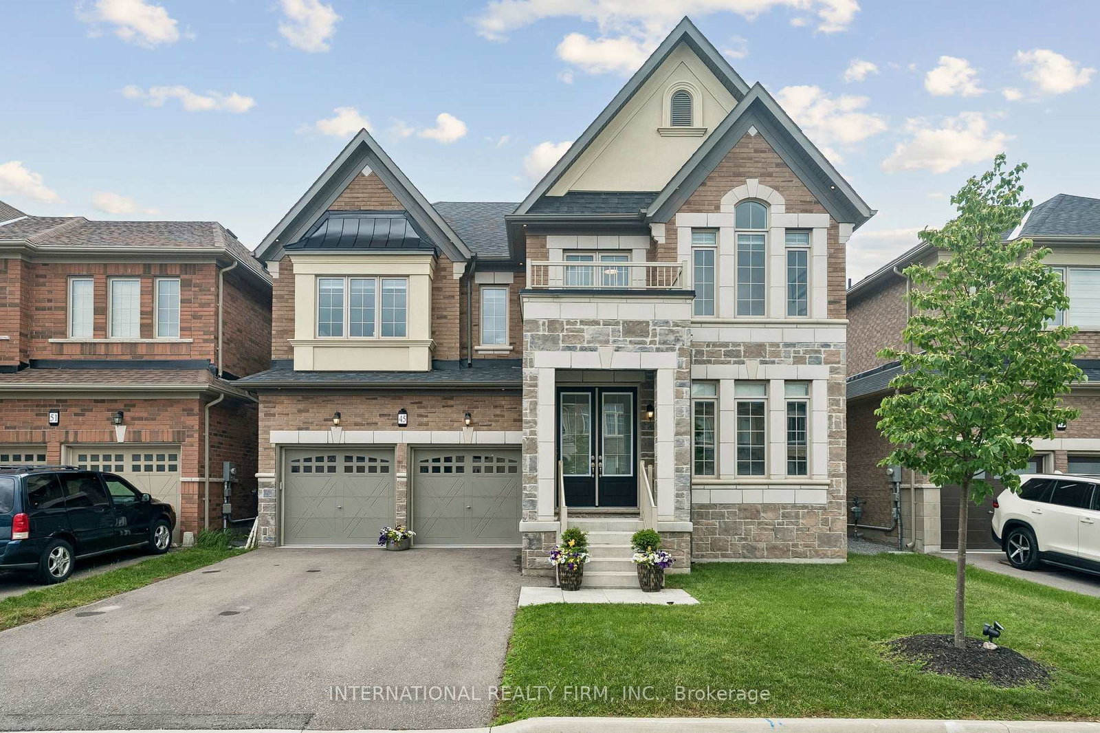 45-watershed-gate-east-gwillimbury-ontario-n13443078