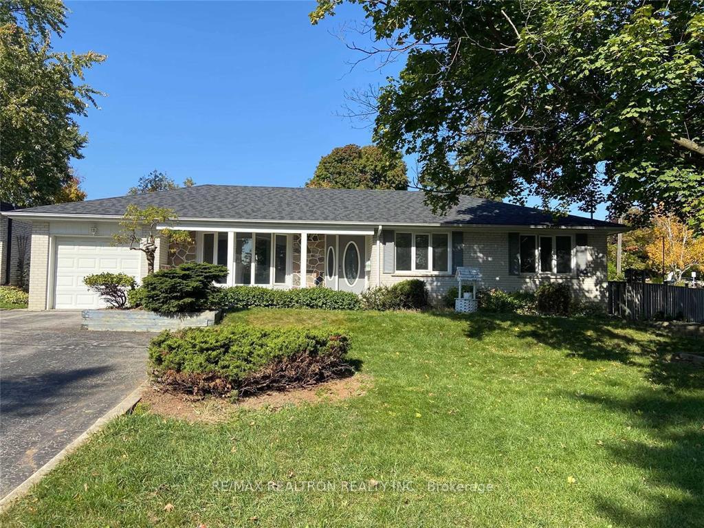 1-sherwood-forest-drive-markham-ontario-n13443450