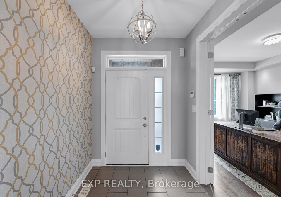 156-degraaf-crescent-aurora-ontario-n13444024