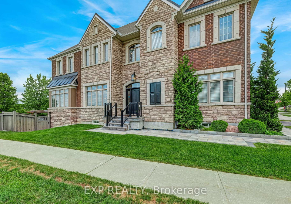 166-baber-crescent-aurora-ontario-n13444076
