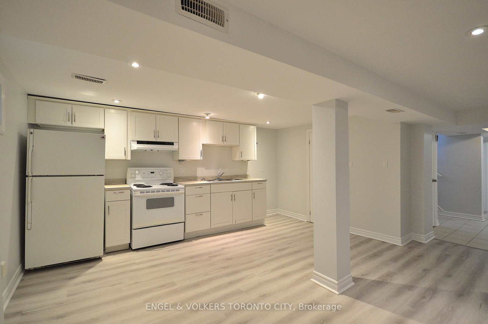 190-cherrywood-drive-newmarket-ontario-n13444474