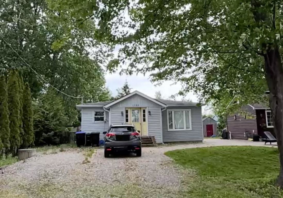 1125-shore-acres-drive-innisfil-ontario-n13444490