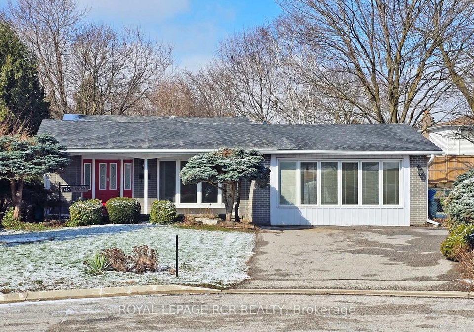 827-legge-court-newmarket-ontario-n13444658