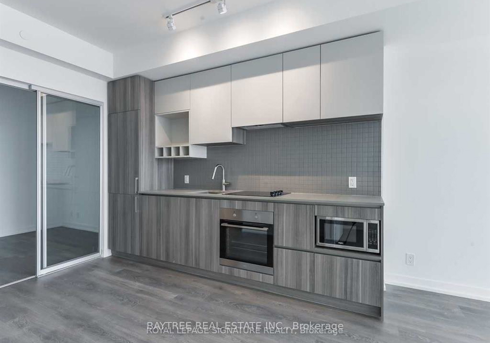 5-buttermill-avenue-vaughan-ontario-n13445110
