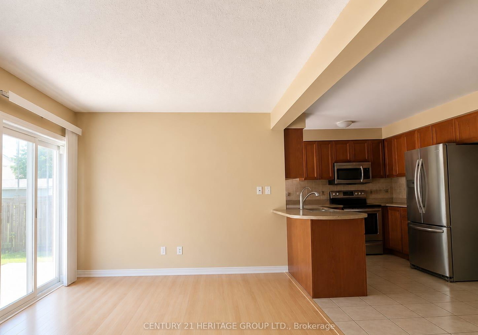44-starr-crescent-aurora-ontario-n13445276