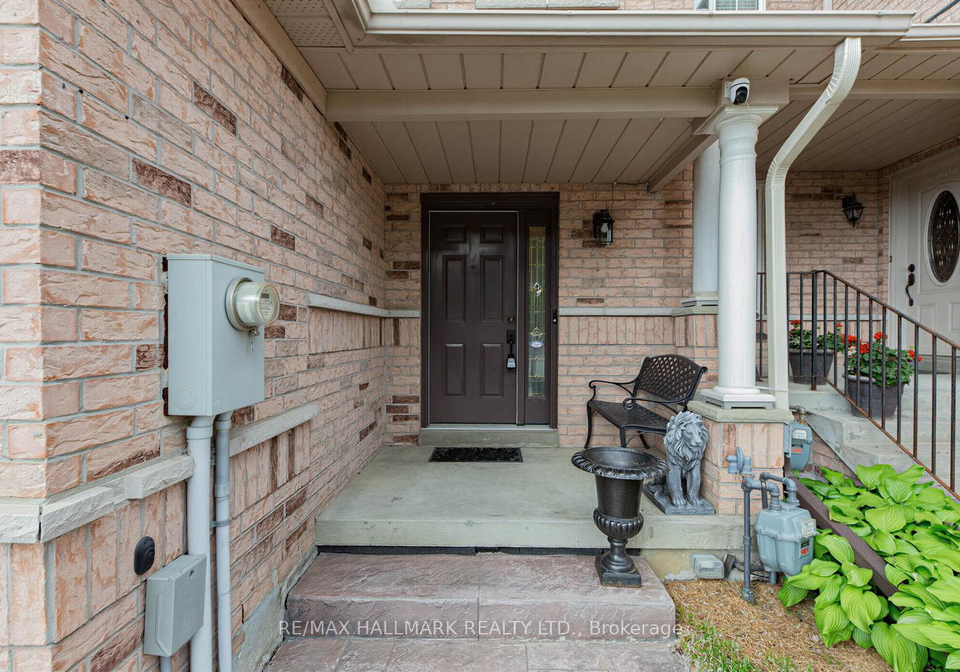 4-debonair-street-richmond-hill-ontario-n13445678